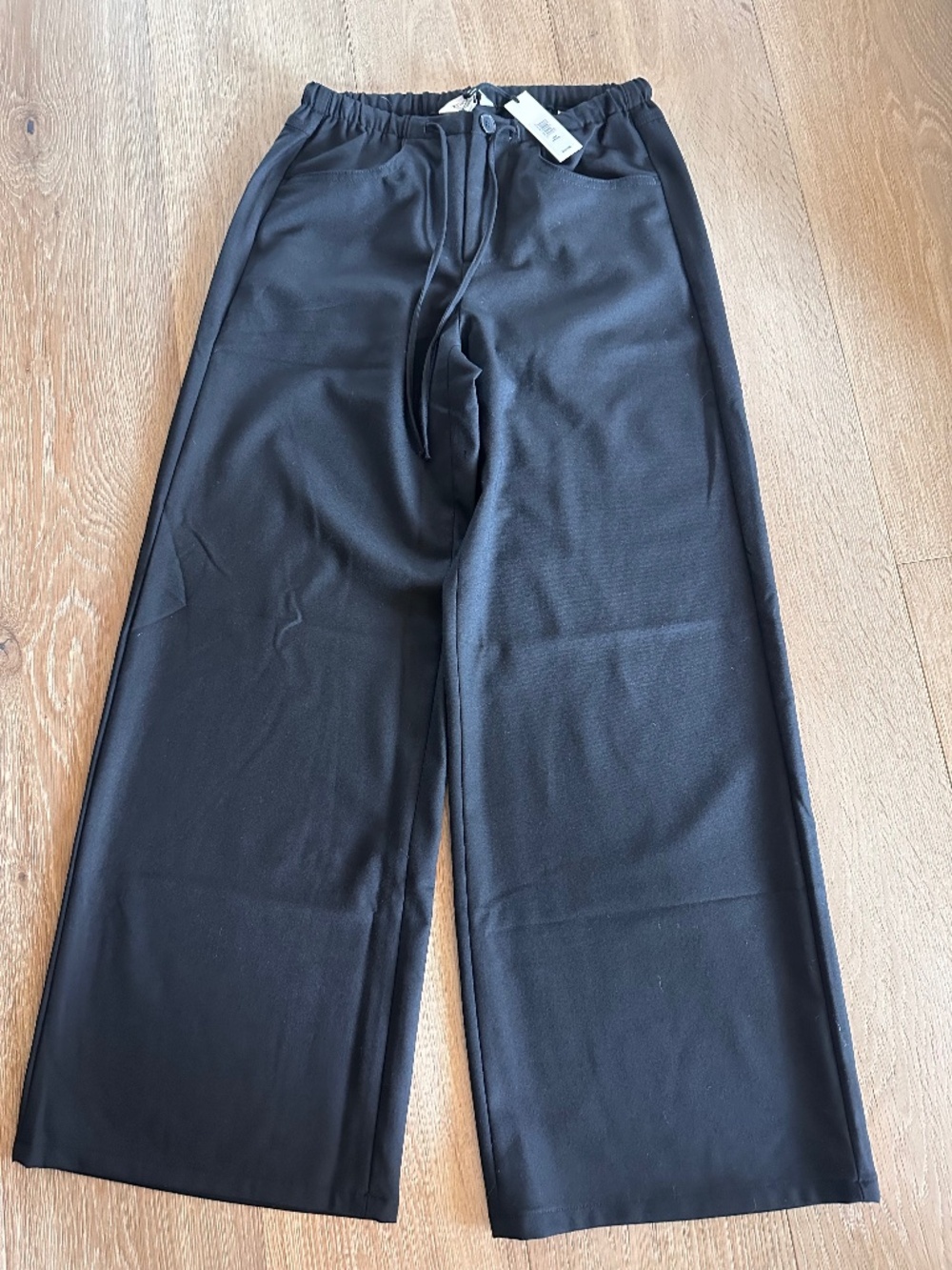 Banana Republic The Studio Wide Leg Drawstring Pant in Light Flannel Petite XXS